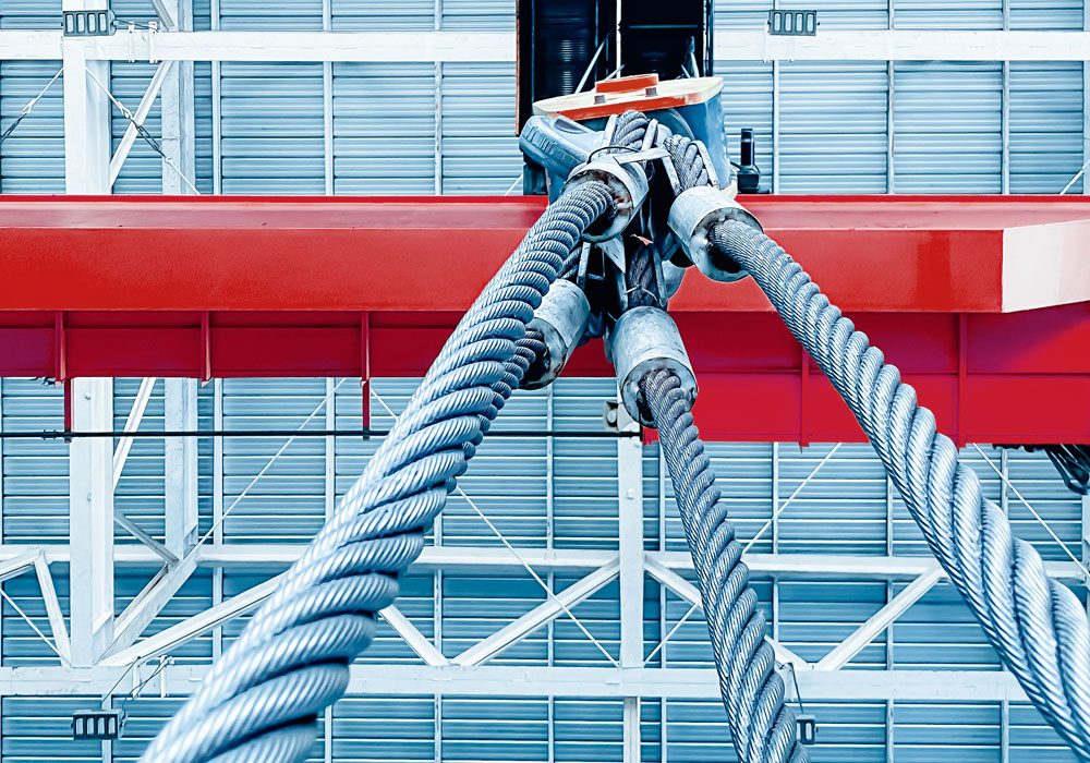 Wire rope rigging hoist